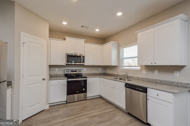Building Photo - 40 Tamalynn Trl