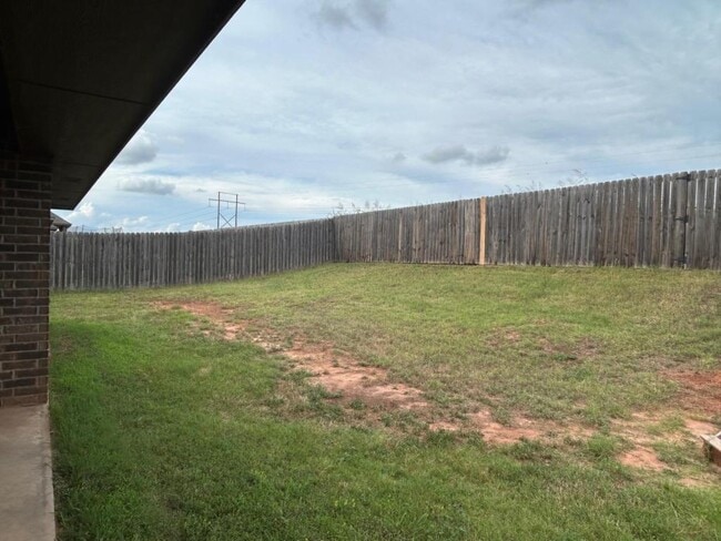 Building Photo - 1518 Scenic Ridge