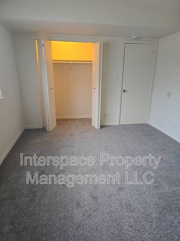 Building Photo - 9841 S Harlem Ave