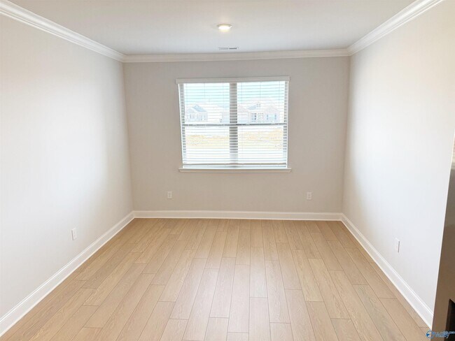 Building Photo - 218 Stockyard Cir