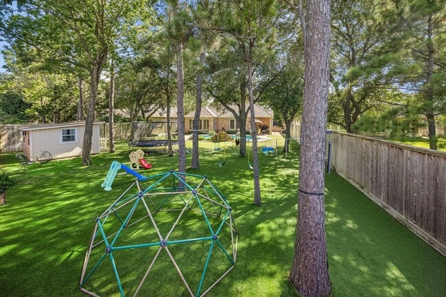 Building Photo - 3047 Bonnebridge Way Blvd