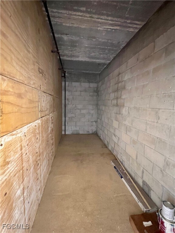 Building Photo - 8470 Kingbird Loop