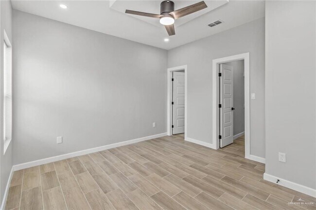 Building Photo - 9 Yosemite Dr