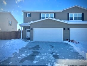 Building Photo - 1400 8th St