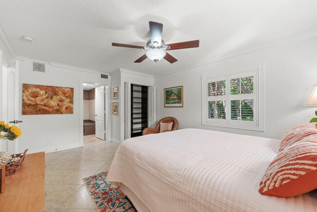 Building Photo - 602 N Atlantic Dr