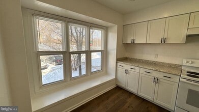 Building Photo - 3837 Lansdale Ct