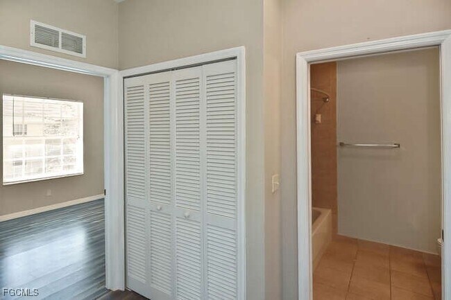 Building Photo - 8331 Bernwood Cove Loop