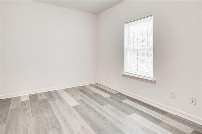 Bedroom downstairs - 1999 Meador Ave SE