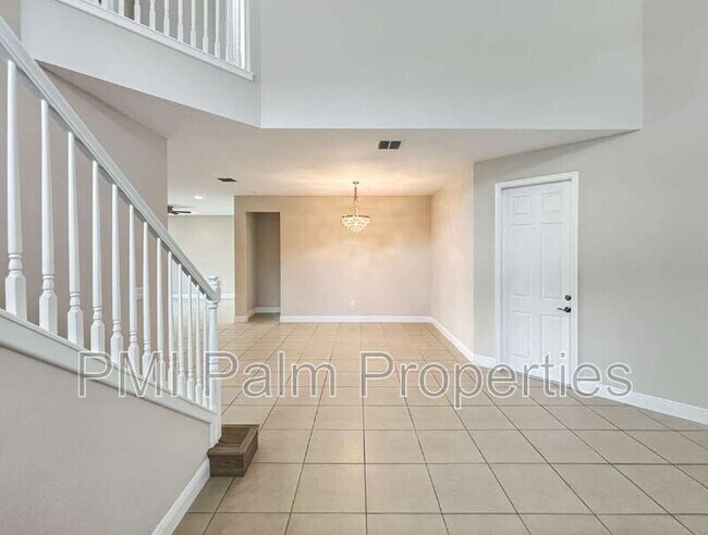 Building Photo - 3001 Strada Court