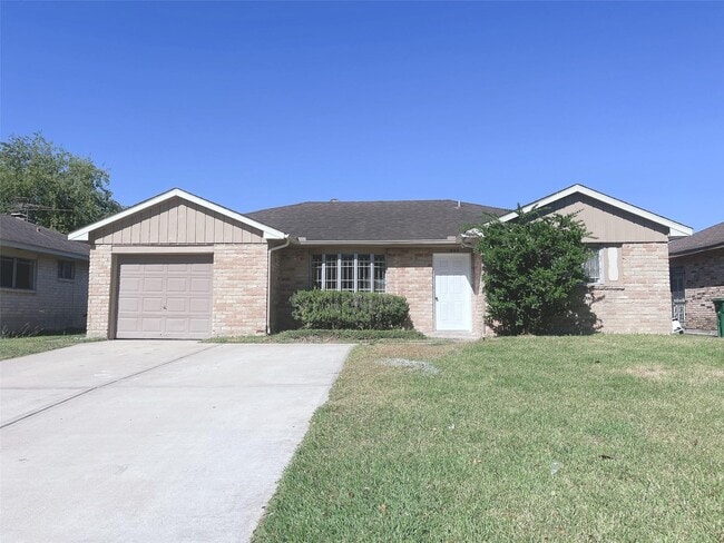 Building Photo - 11022 Concho St