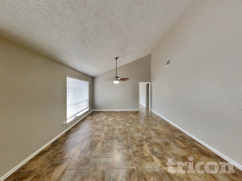 Building Photo - 16710 Forthbridge Ct