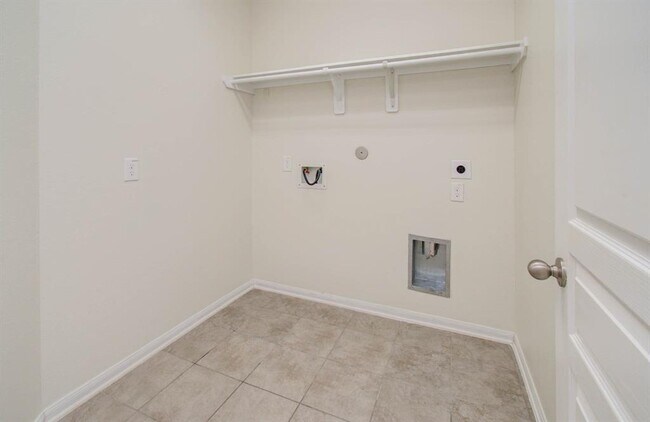 Building Photo - 3102 Gianna Springs Ct