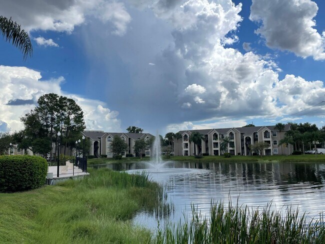 Building Photo - 1Bd/1BA Condo in Walden Palms near Millenia!