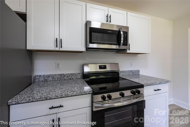 Building Photo - 409 Eastover Ave