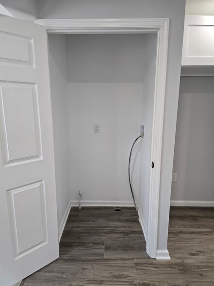 washer and dryer space - 77 N Pennsylvania Ave