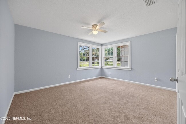 Building Photo - 1011 Glencarin St