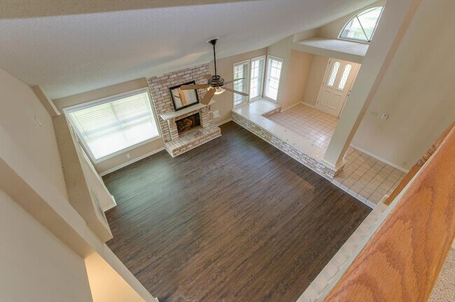 Building Photo - 11310 Chiselhurst Way Ct