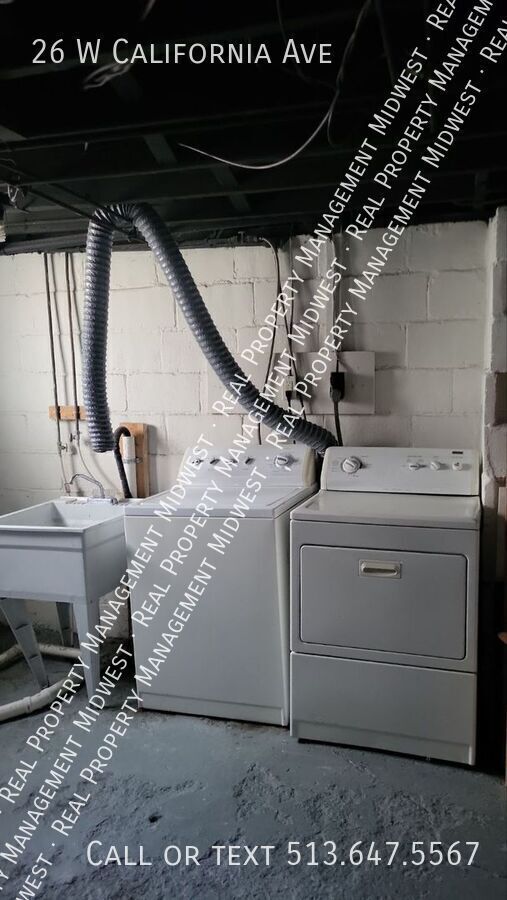 Building Photo - 26 W California Ave