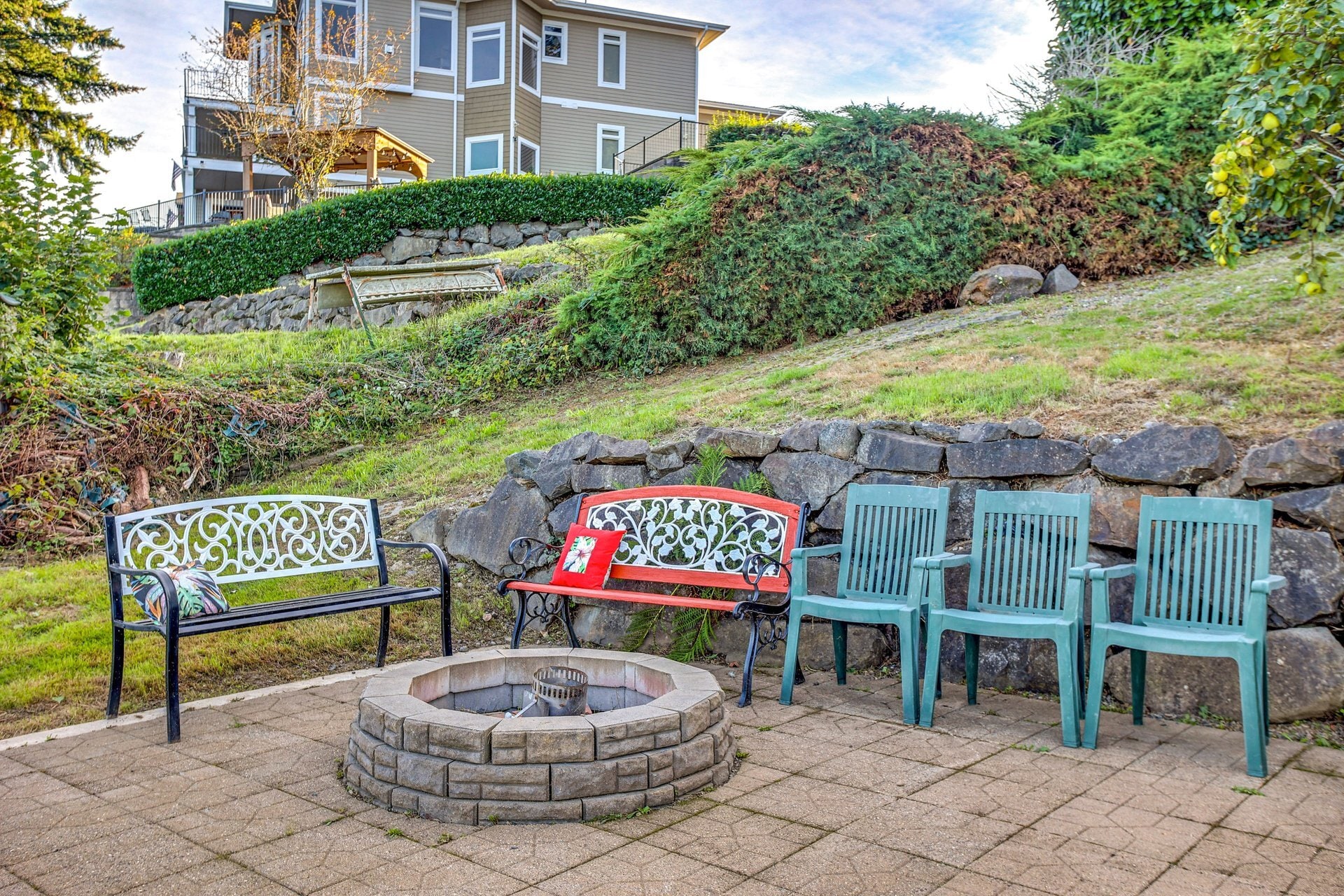 fire pit by the water - 26332 135th Ave SE