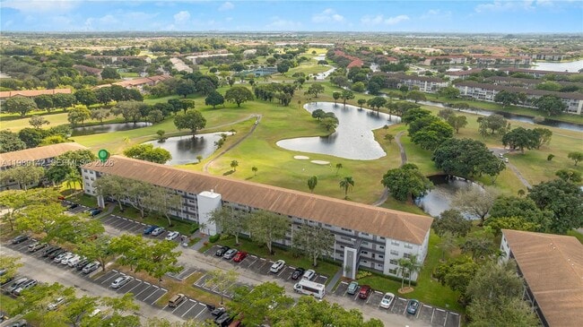 Building Photo - 13250 SW 4th Ct