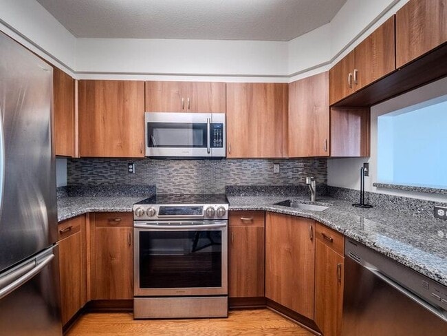 Building Photo - 2870 Pharr Ct S Northwest