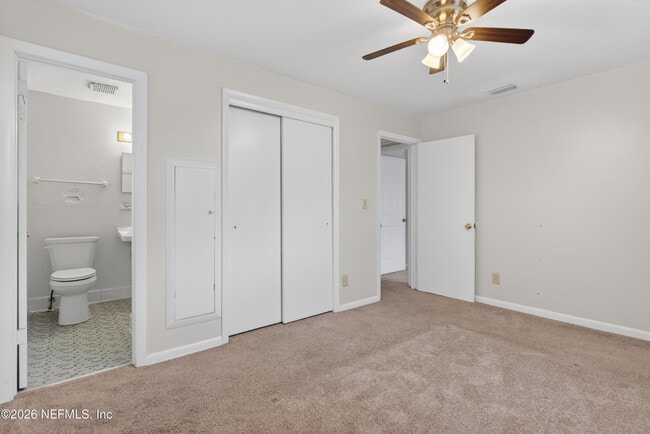 Building Photo - 7248 Stonehurst Rd N