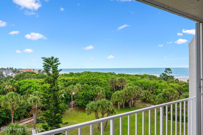 Building Photo - 8700 Ridgewood Ave