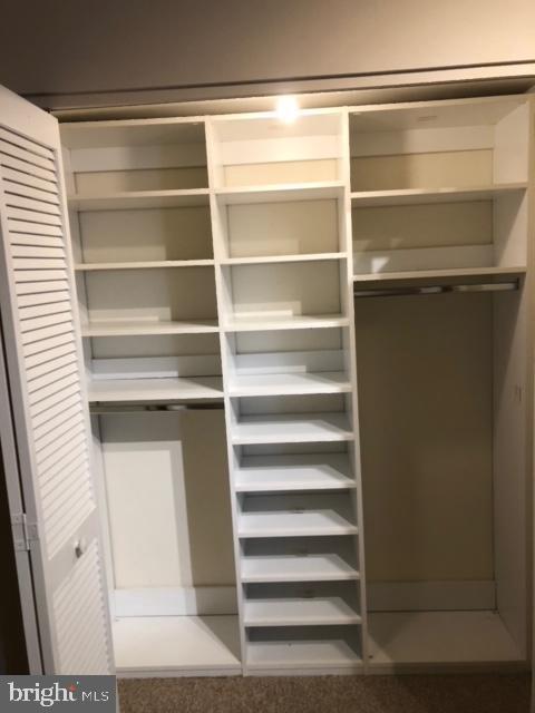 Building Photo - 1906 Fairmount Ave