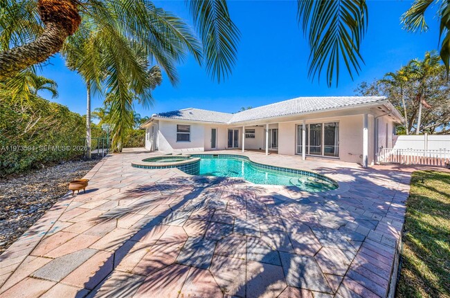 Building Photo - 13264 Lakeside Terrace