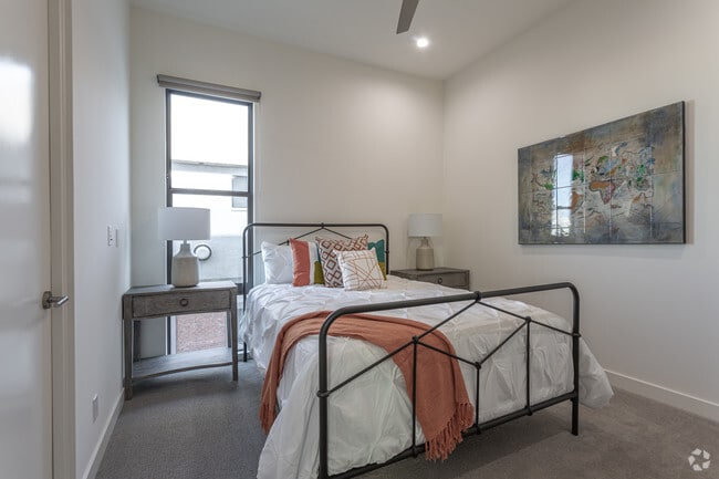 3BR, 3BA - 2,012 SF - Eclipse Luxury Apartments