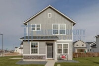 Building Photo - 3 Bed 2 1/2 Bath