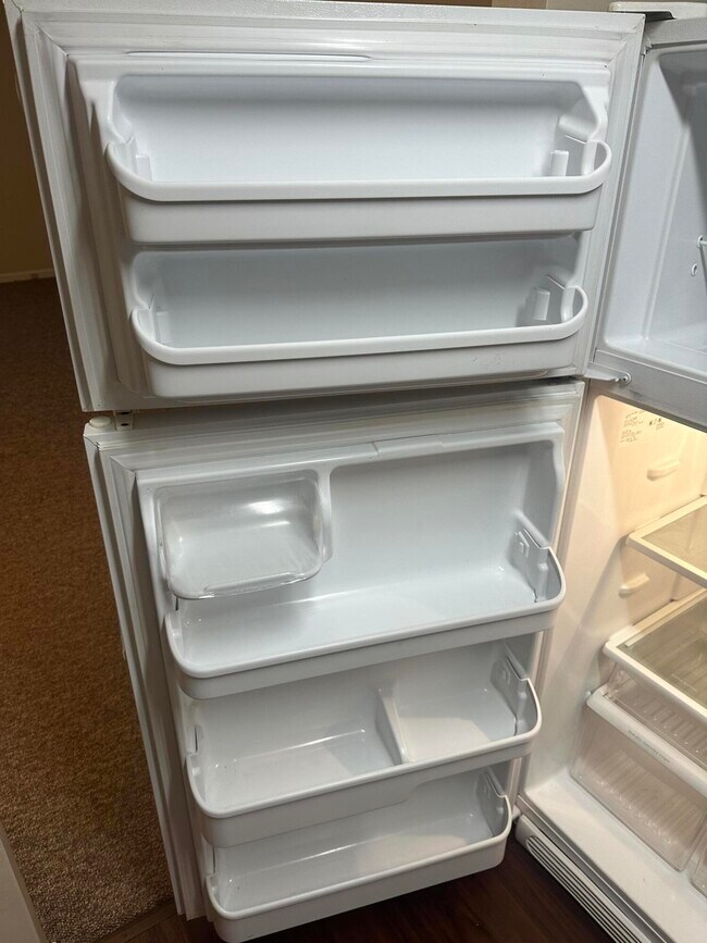 Building Photo - 2005 River Ridge Rd