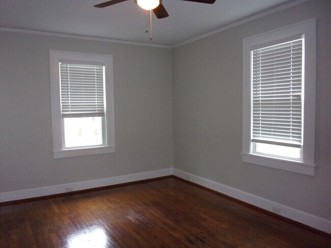 Building Photo - 738 Charlotte Ave