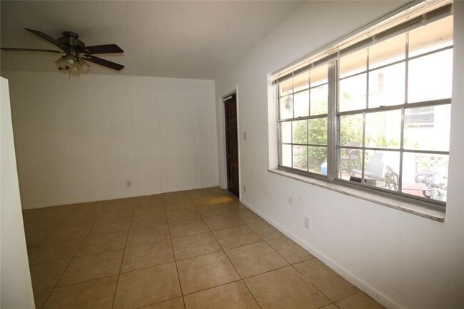 Building Photo - 4649 Bougainvilla Dr