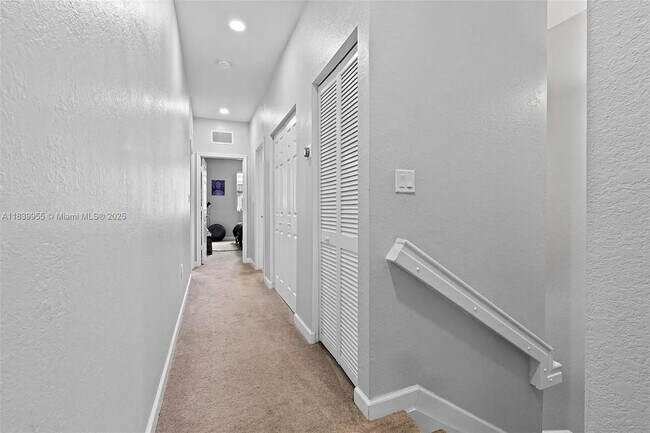 Building Photo - 11460 SW 252nd Ter