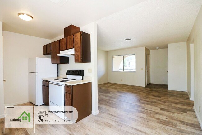 Building Photo - 333 Boulder Creek Dr