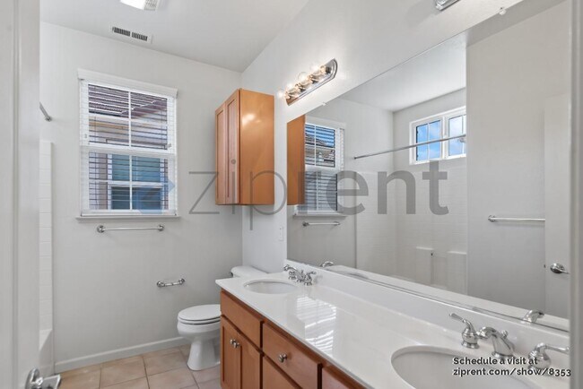 Building Photo - 1165 Hillery Way