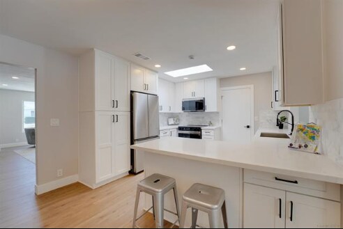 Building Photo - 856 La Tierra Dr