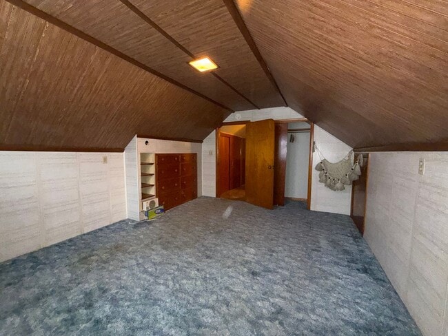 Building Photo - Single Family Home with Two Car Garage