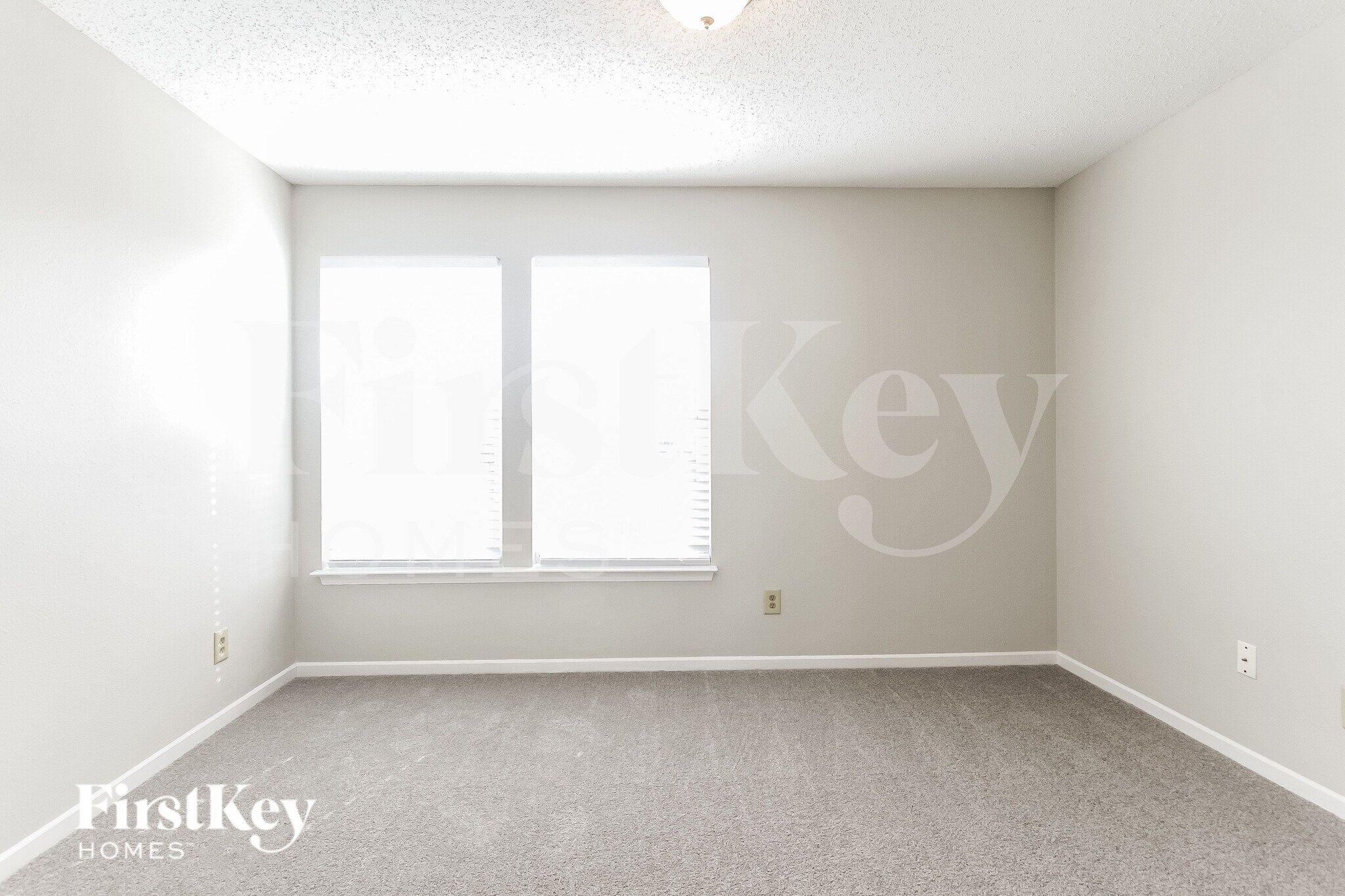 Building Photo - 6806 W Stansbury Blvd