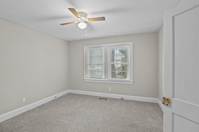 Building Photo - 1216 Branch St