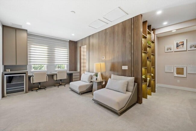 Building Photo - 15699 Panther Lake Dr