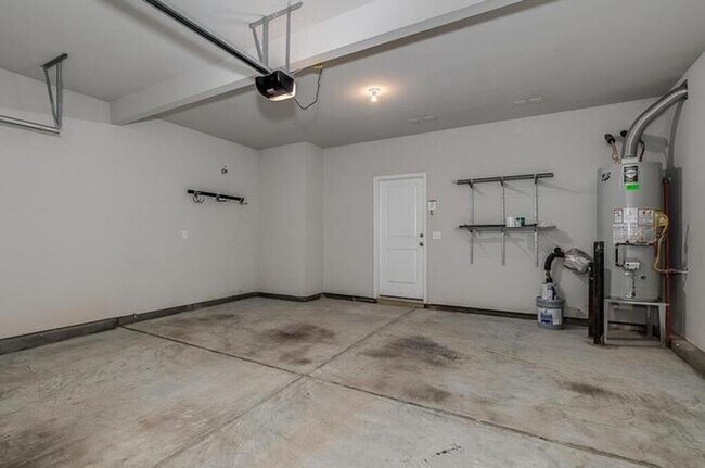 Building Photo - Charming 4 beds 2.5 baths Home in Berewick!