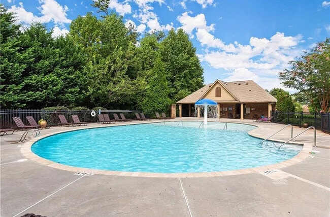 Building Photo - 1624 Caswell Pkwy