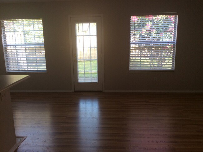 Great Room - 9924 Tinsmith Way