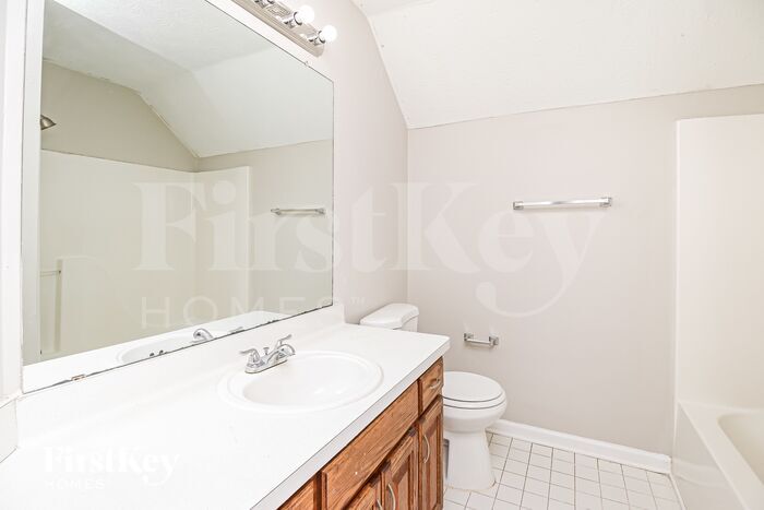 Building Photo - 270 Rosewood Cir