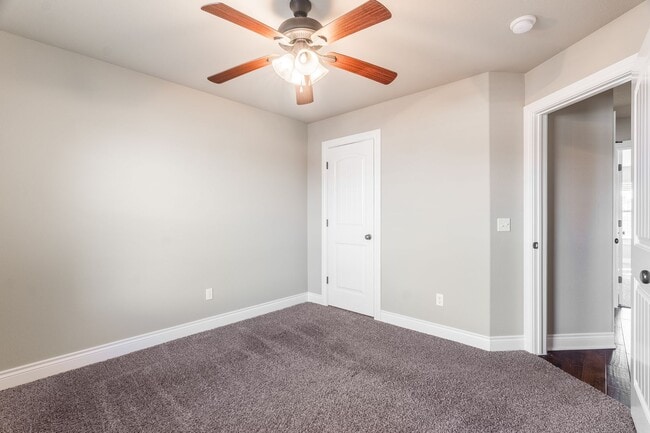 Building Photo - Charming 3-Bedroom Home for Rent in Springdale!