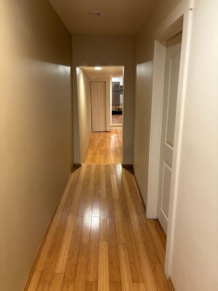 Building Photo - 14 S 14th St