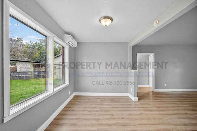 Building Photo - Charming 3-Bedroom Home for Rent – With Large Yard!!