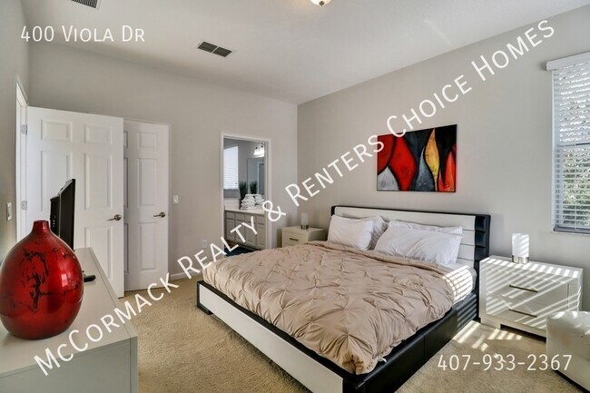 Building Photo - 400 Viola Dr